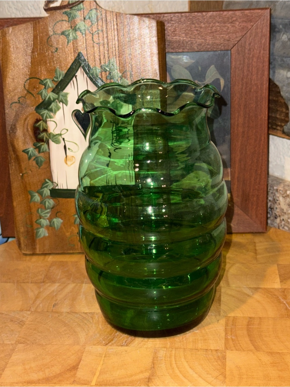 Vintage Anchor Hocking Emerald Green Ruffled Glass Vase
